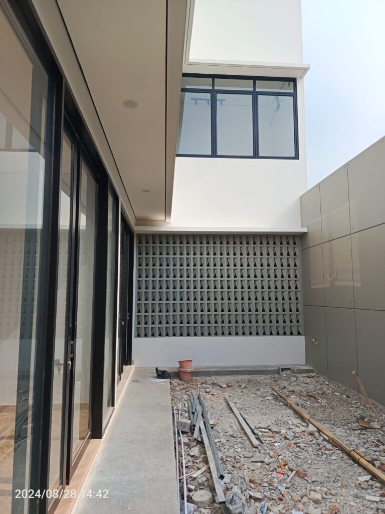 WhatsApp Image 2025-03-18 at 12.32.23 (1)